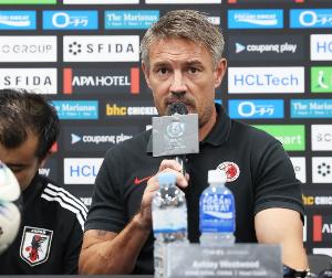 中国香港主帅:面对中日韩不会有过高期待,会珍惜交手强队的机会