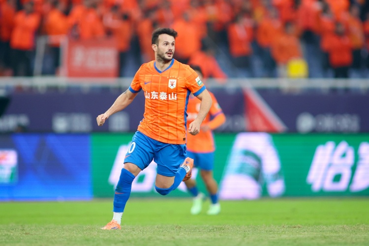 开云登录入口-媒体人:泰山为瓦科提供1+1合同,双方一拍即合